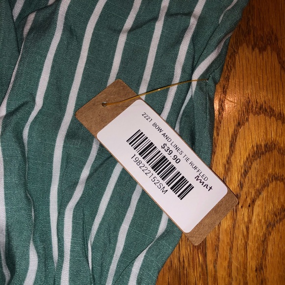 Audrey 3+1 Striped Romper w Bow —NWT - Picture 7 of 8